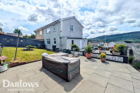 Jowett Avenue, Merthyr Tydfil 3 bed semi