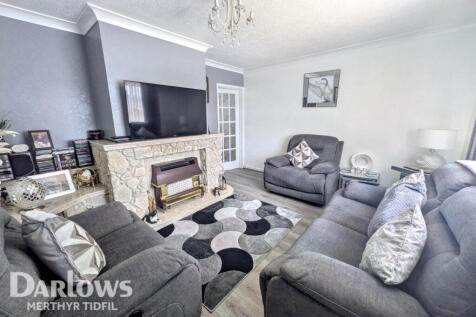 Jowett Avenue, Merthyr Tydfil 3 bed semi