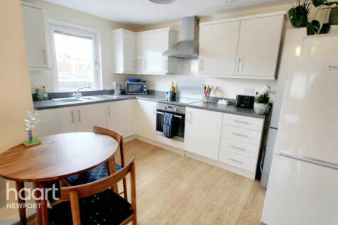 Millennium Walk, Newport 2 bed flat for sale