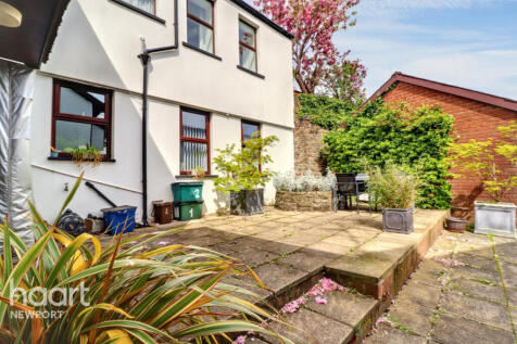 Hanbury Close, Newport 2 bed apartment for sale