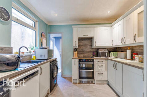 Victoria Avenue, Newport 4 bed terraced house for sale