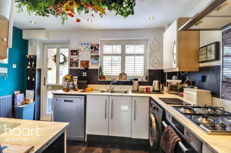 The Brades, Newport 2 bed terraced house for sale