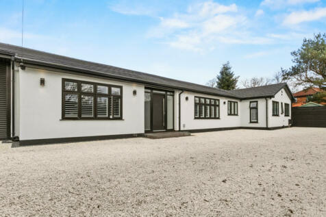 4 bedroom detached bungalow for sale