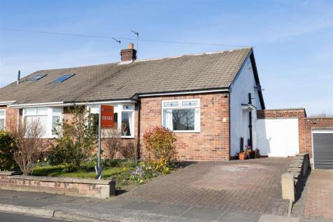 2 bedroom semi-detached bungalow for sale
