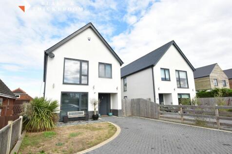 Point Clear Road, St Osyth 4 bed detached house for sale