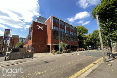 Scimitar House, Romford, RM1 3FA 1 bed apartment for sale