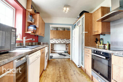 Rosedale Road, Romford, RM1 4QS 4 bed semi