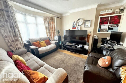 Marlborough Road, Romford, RM7 8AL 3 bed end of terrace house for sale