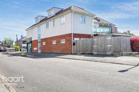 Fourth Avenue, Romford, RM7 0UA 1 bed apartment for sale
