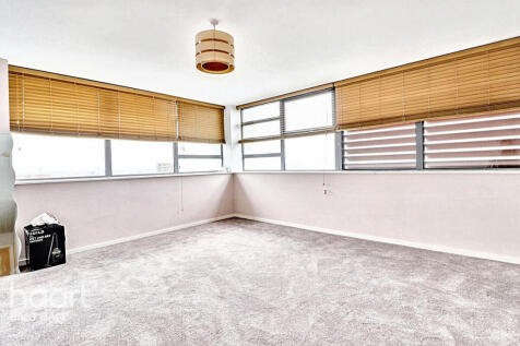 Romford Road, London 2 bed apartment for sale