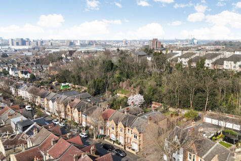 Elliscombe Road, London 1 bed apartment for sale