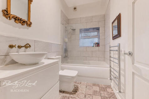Charlton Road, London 2 bed apartment for sale