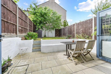 Admaston Road, London 3 bed terraced house for sale