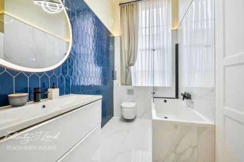 Gilbert Close, London, SE18 2 bed apartment for sale