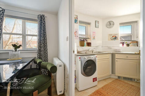Thyme Close, London 2 bed apartment for sale