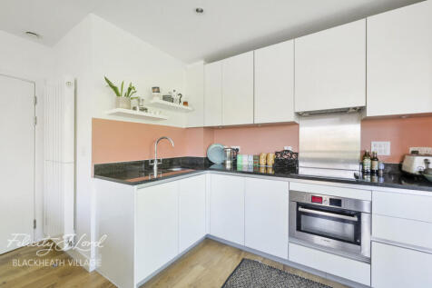 Dowding Drive, LONDON 1 bed apartment for sale