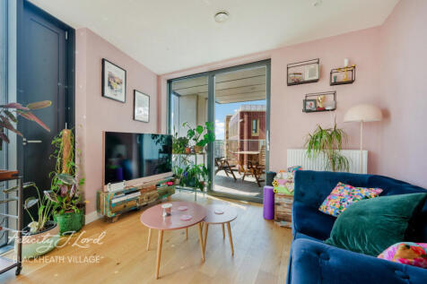 Station Road, London 2 bed apartment for sale