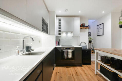 1 bedroom flat for sale