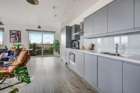 Homerton High Street, London 2 bed flat for sale