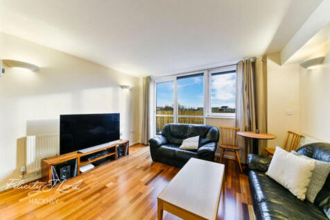 Richmond Road, London 2 bed terraced house for sale