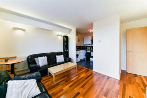 Richmond Road, London 2 bed terraced house for sale