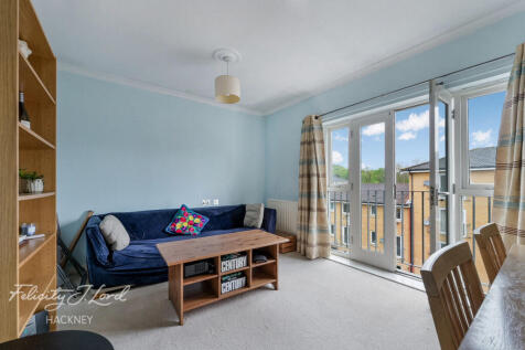 Eastway, London E9 2 bed flat for sale