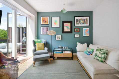 Loddiges Road, London E9 2 bed flat for sale