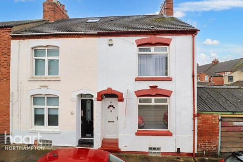 Moore Street, Northampton 4 bed end of terrace house for sale