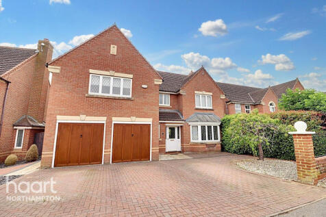 Martlet Close, Northampton 5 bed detached house for sale