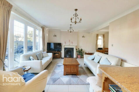 Leys Gardens, Barnet 4 bed detached house for sale