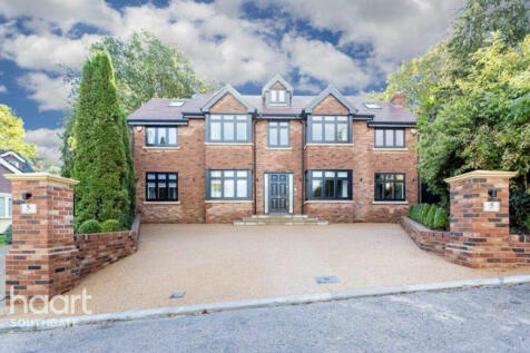 6 bedroom detached house for sale