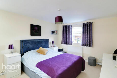 Windsor Court, London 1 bed apartment for sale
