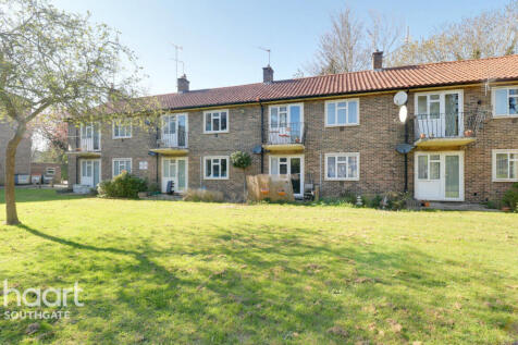 Oakleigh Park North, London 1 bed apartment for sale