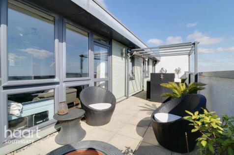 Eaton Road, London 2 bed apartment for sale