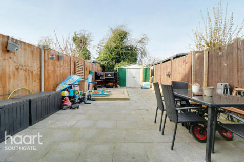 Rayleigh Road, London 4 bed terraced house for sale