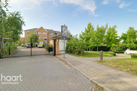 Pickard Close, London 2 bed apartment for sale