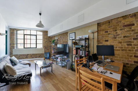 Canada Wharf, Rotherhithe Street, SE16 1 bed apartment for sale