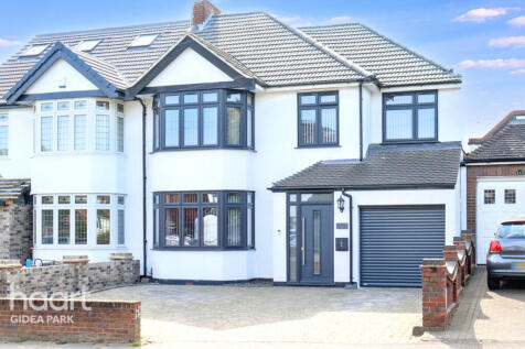 Pettits Lane, Romford, RM1 4ER 5 bed semi