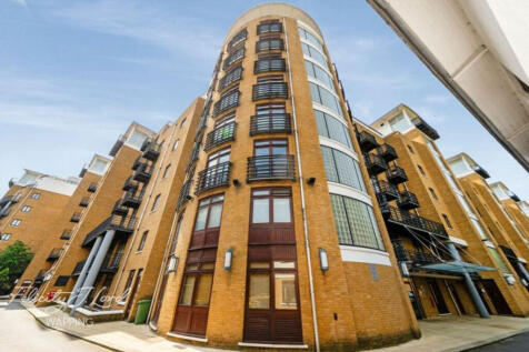 Star Place, Wapping, E1W 1 bed flat for sale