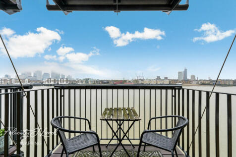 Merchant Court, Wapping Wall, London... 1 bed apartment for sale