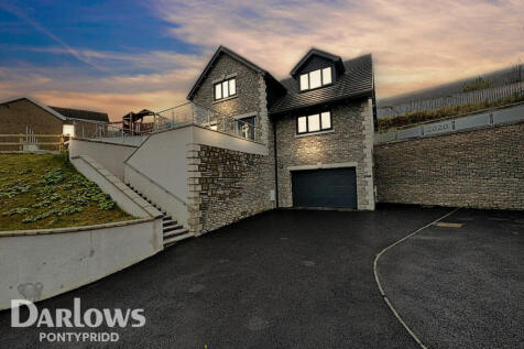 Llanwonno Road, Mountain Ash 4 bed detached bungalow for sale