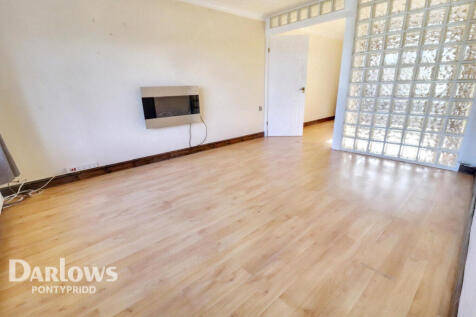 Bryn Rhedyn, Pontypridd 4 bed detached house for sale