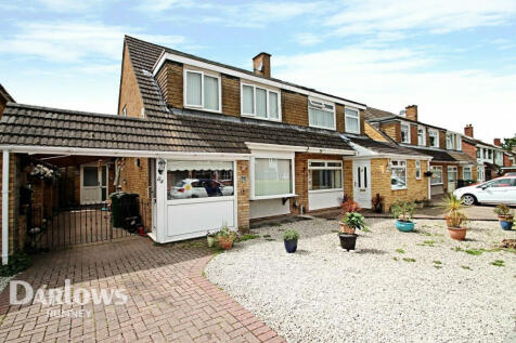3 bedroom semi-detached house for sale