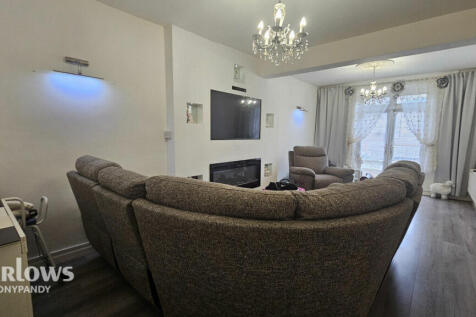 Graig Terrace, Ferndale CF43 2 bed end of terrace house for sale