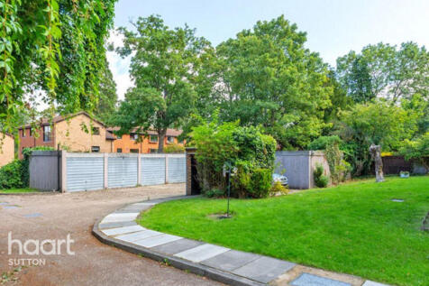 Egmont Road, Sutton 1 bed apartment for sale