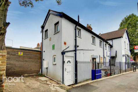 Studio flat for sale