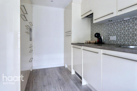 London Road, SUTTON Studio for sale