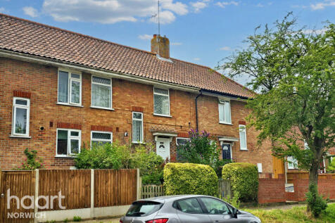 3 bedroom terraced house for sale