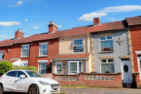 2 bedroom terraced house for sale