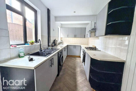 Garden City, Carlton 2 bed end of terrace house for sale